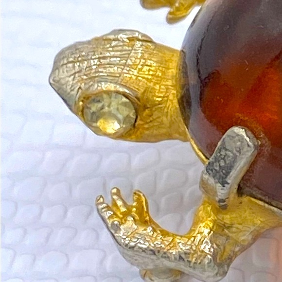 Hattie Carnegie Figural Frog Brooch With Amber Cabochon Gold Tone Very Unique - Picture 7 of 8